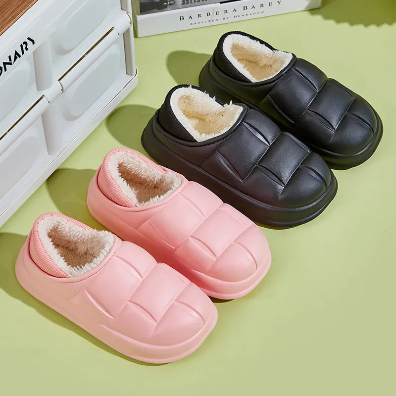 Winter Wonderland for Couples: Stylish Waterproof Slippers with Furry Lining"